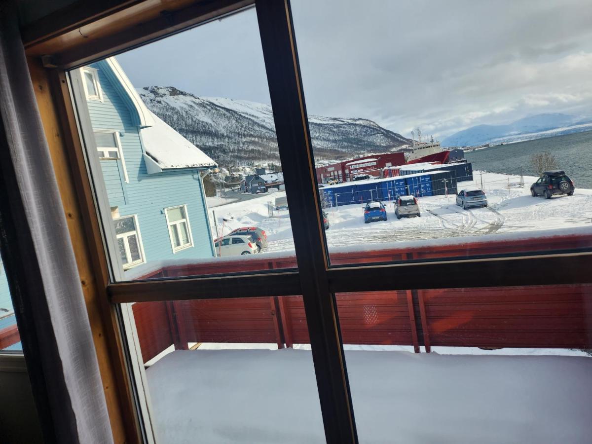 Apartment By The Lakeside Tromsø Buitenkant foto
