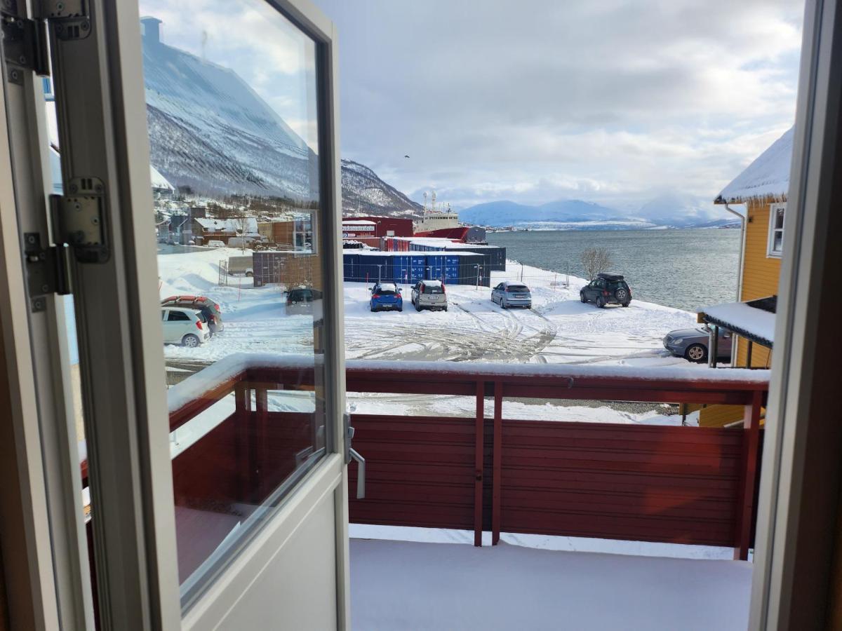 Apartment By The Lakeside Tromsø Buitenkant foto