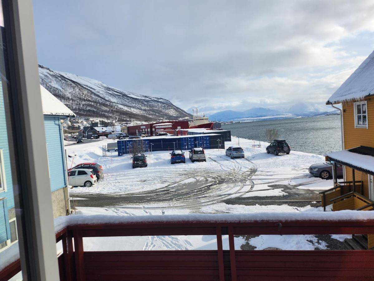 Apartment By The Lakeside Tromsø Buitenkant foto